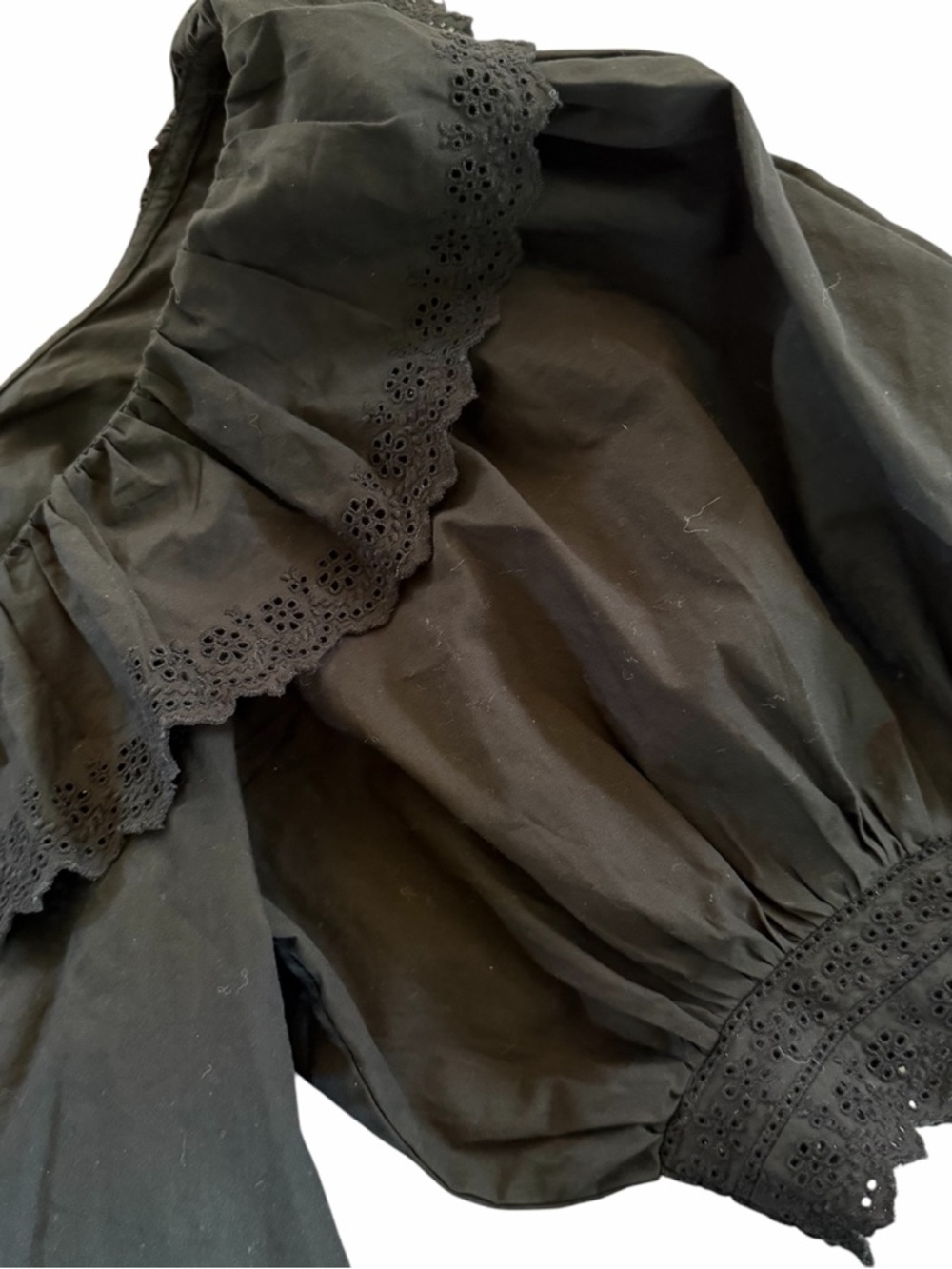 Doen Ruffled Eyelet Sample Top - Picture 5 of 7